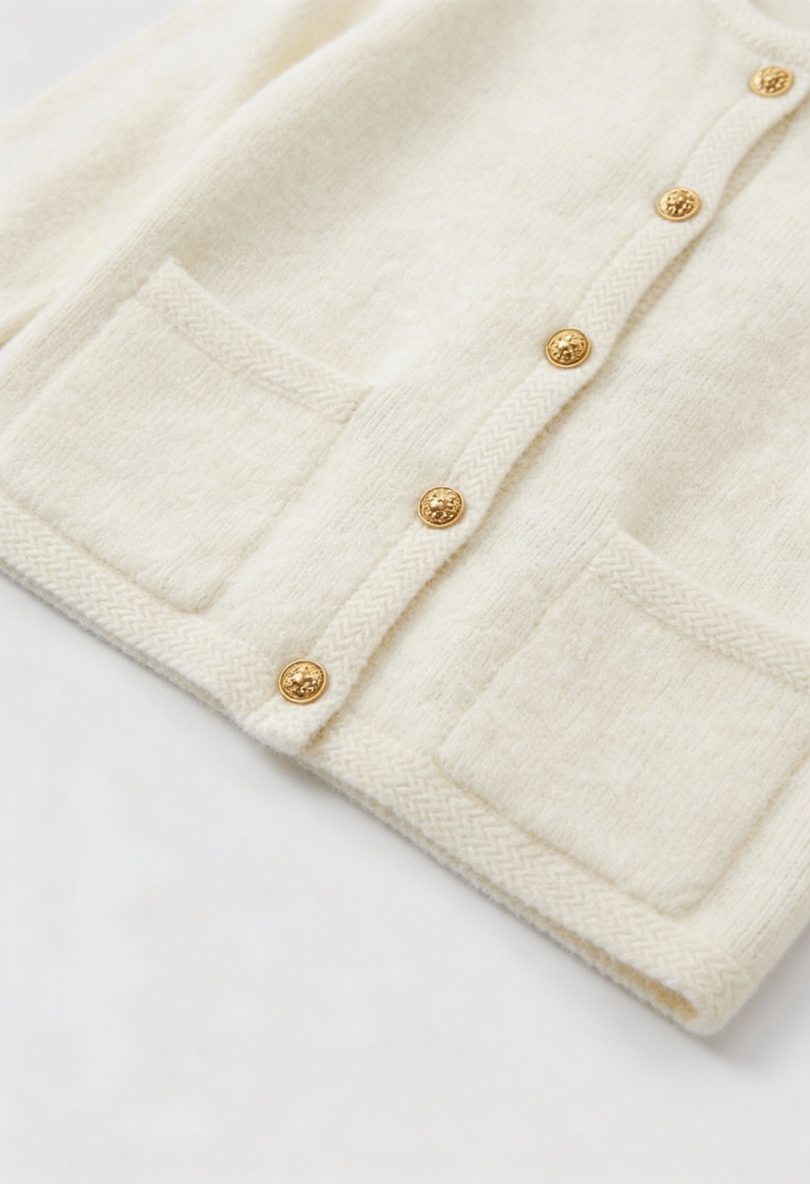 Sophia Lumina Wear cozy white long cardigan with relaxed fit, featuring soft knit fabric and open front design.