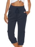 Lumina Wear Victoria breathable green Capri trousers with elastic waist, suitable for women, casual and comfortable fit.