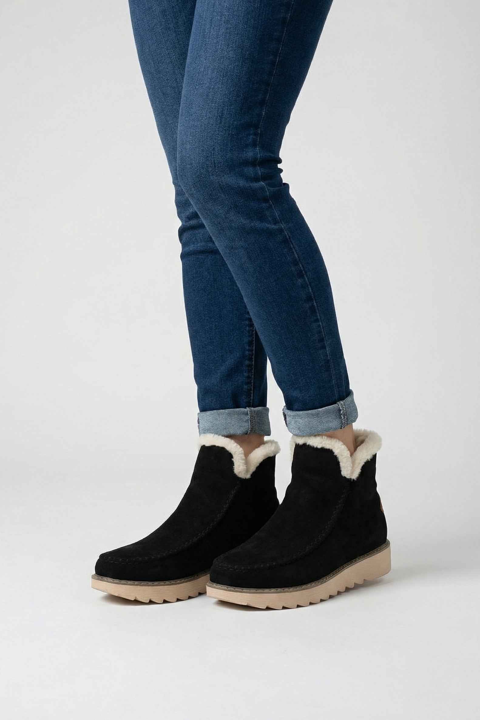 Victoria black ankle boots by Lumina Wear with warm lining, featuring stylish design and ankle height, size 36.
