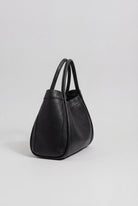 Lumina Wear Victoria black tote bag with spacious pockets, stylish and functional handbag for everyday use.