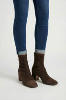 Dark brown Victoria Lumina Wear women's ankle boots with sleek block heels and modern design.