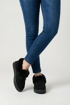 Lumina Wear Victoria cozy black winter boots with warm lining for women, stylish and insulated for cold weather comfort.
