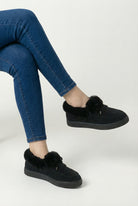 Victoria cozy black winter boots with warm lining from Lumina Wear, featuring durable material and comfortable fit for women.