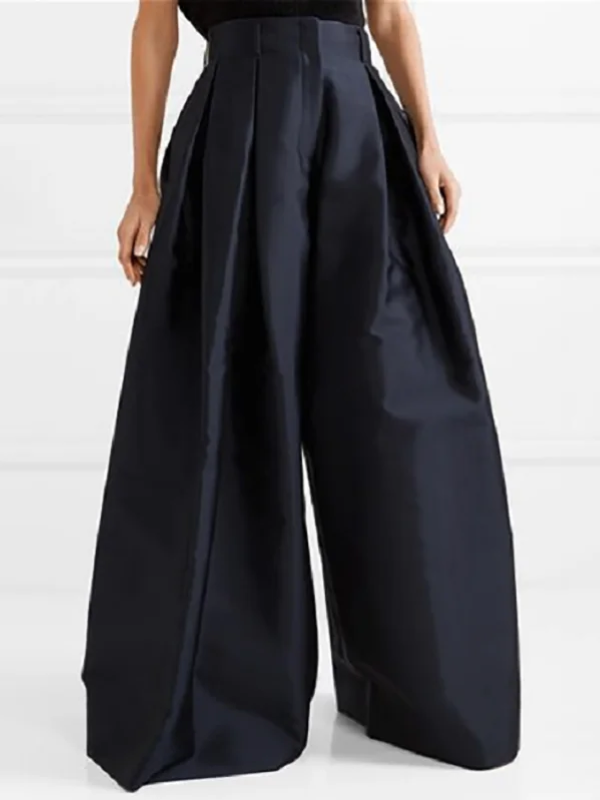 Victoria high-waisted pleated trousers by Lumina Wear in army green, showcasing tailored fit and elegant design.