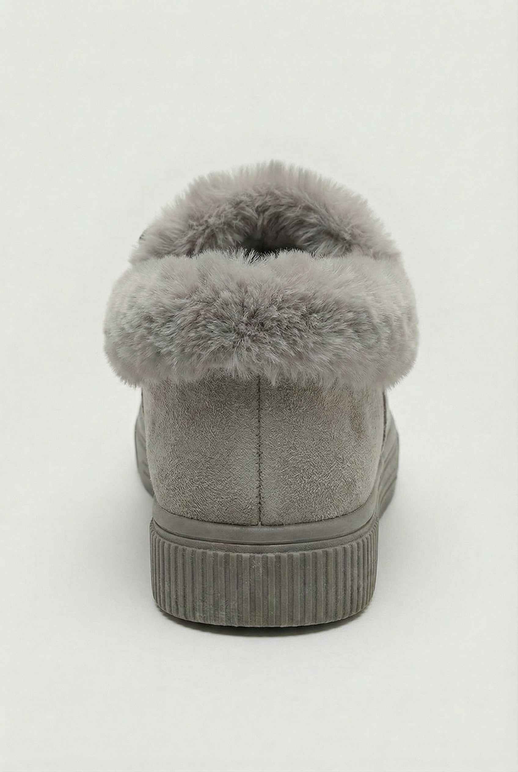 Lumina Wear Victoria gray cold weather boots with a stylish design and comfortable fit, perfect for winter outdoor wear.