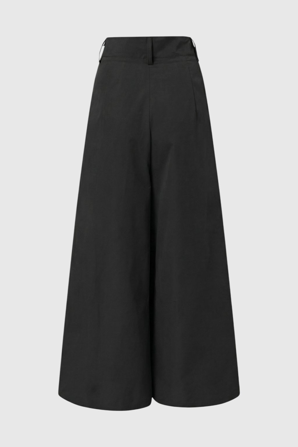 Victoria Lumina high-waisted black palazzo pants for women, tailored fit, flowy wide-leg style, perfect for elegant casual wear.