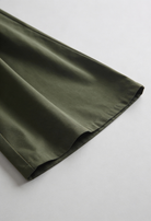 Victoria Lumina high-waisted wide-leg trousers for women in army green, tailored fit, stylish and comfortable for everyday wear.